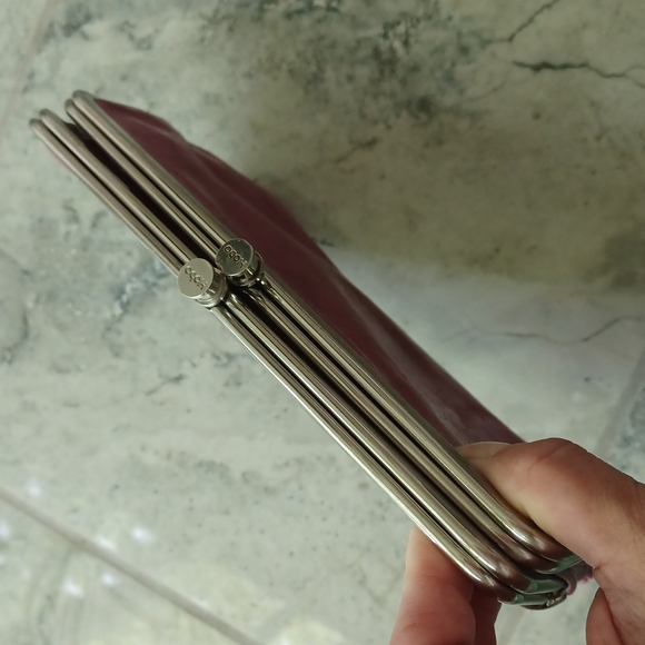 HOBO Lauren  wallet - Picture 15 of 16